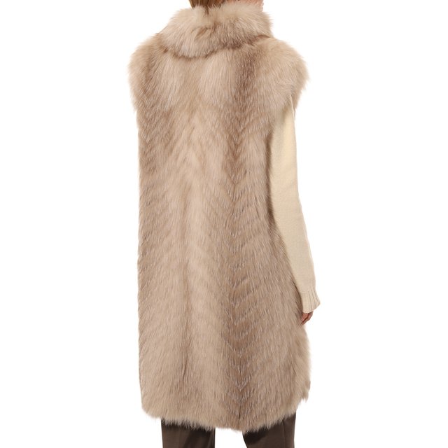 фото Жилет кендис из меха лисы furland