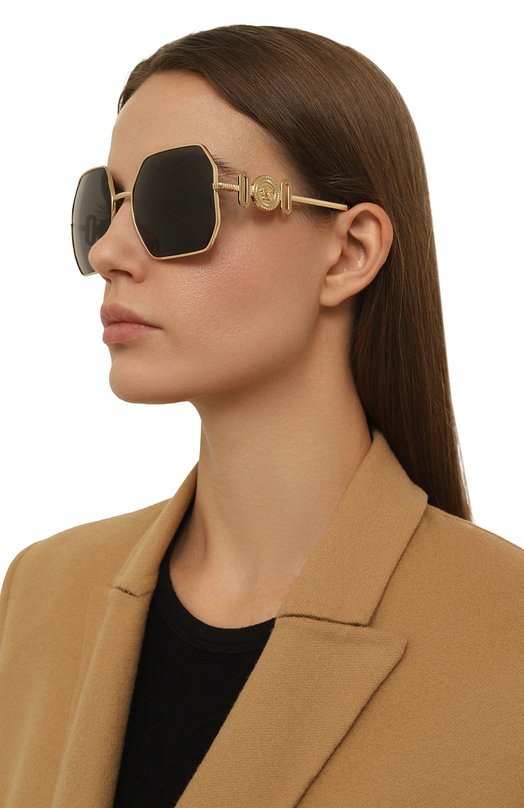 фото Солнцезащитные очки versace