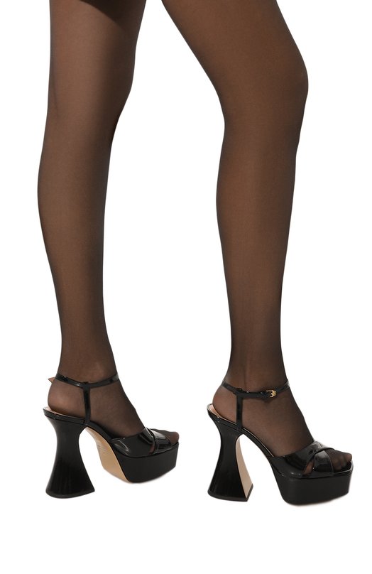 фото Кожаные босоножки moschino