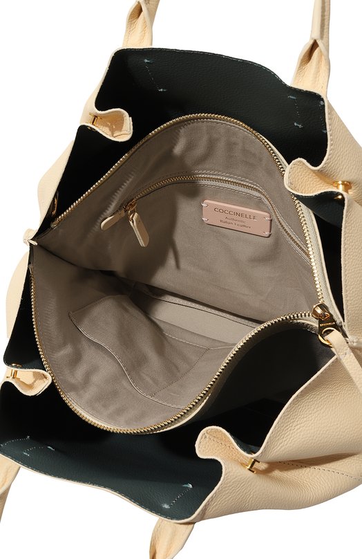 фото Сумка soft-wear medium coccinelle