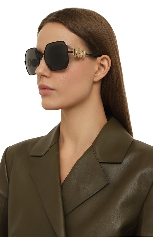 фото Солнцезащитные очки versace