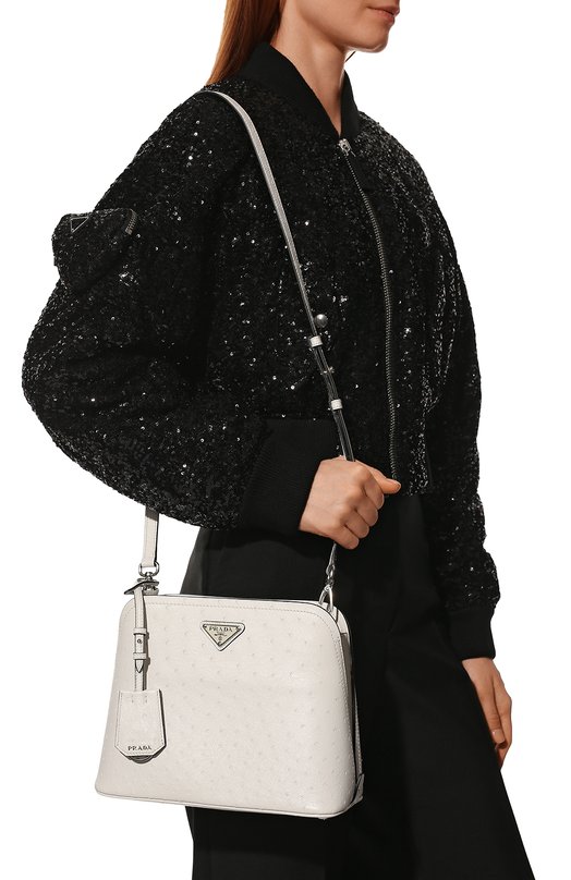 фото Сумка из кожи страуса prada
