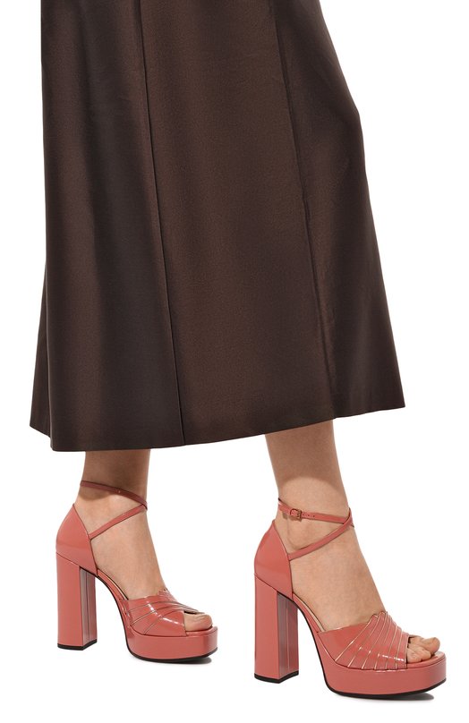 фото Кожаные босоножки gucci