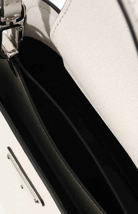 фото Сумка из кожи страуса prada