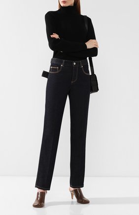 Женские джинсы со стрелками BOTTEGA VENETA синего цвета по цене 56800 руб., арт. 577037/VKBC0 | Фото 2 Женские джинсы со стрелками BOTTEGA VENETA синего цвета, арт. 577037/VKBC0 | Фото 2