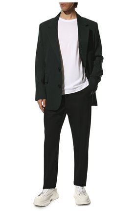 Мужская хлопковая футболка DOLCE & GABBANA белого цвета по цене 27550 руб., арт. G8JX7T/FU7EQ | Фото 2 Мужская хлопковая футболка DOLCE & GABBANA белого цвета, арт. G8JX7T/FU7EQ | Фото 2 (Материал внешний: Хлопок; Статус проверки: Проверено, Проверена категория; Рукава: Короткие; Длина (для топов): Стандартные; Принт: Без принта; Стили: Кэжуэл; Региональные ограничения белый список (Axapta Mercury): RU)