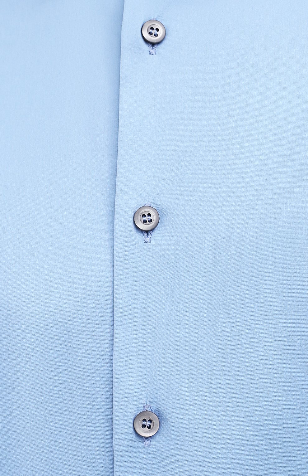 Мужская хлопковая рубашка PRADA голубого цвета, арт. UCN122-F62-F0076 | Фото 5 (Манжеты: На пуговицах; Воротник: Кент; Рукава: Длинные; Случай: Повседневный; Длина (для топов): Стандартные; Материал внешний: Хлопок; Статус проверки: Проверено, Проверена категория; Принт: Однотонные; Мужское Кросс-КТ: Рубашка-одежда)