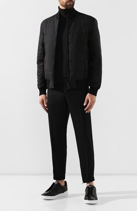 Мужской шерстяная водолазка ZEGNA COUTURE темно-синего цвета по цене 94450 руб., арт. CTM01/120 | Фото 2 Мужской шерстяная водолазка ZEGNA COUTURE темно-синего цвета, арт. CTM01/120 | Фото 2 (Рукава: Длинные; Статус проверки: Проверено, Проверена категория; Длина (для топов): Стандартные; Мужское Кросс-КТ: Водолазка-одежда; Материал внешний: Шерсть; Принт: Без принта)