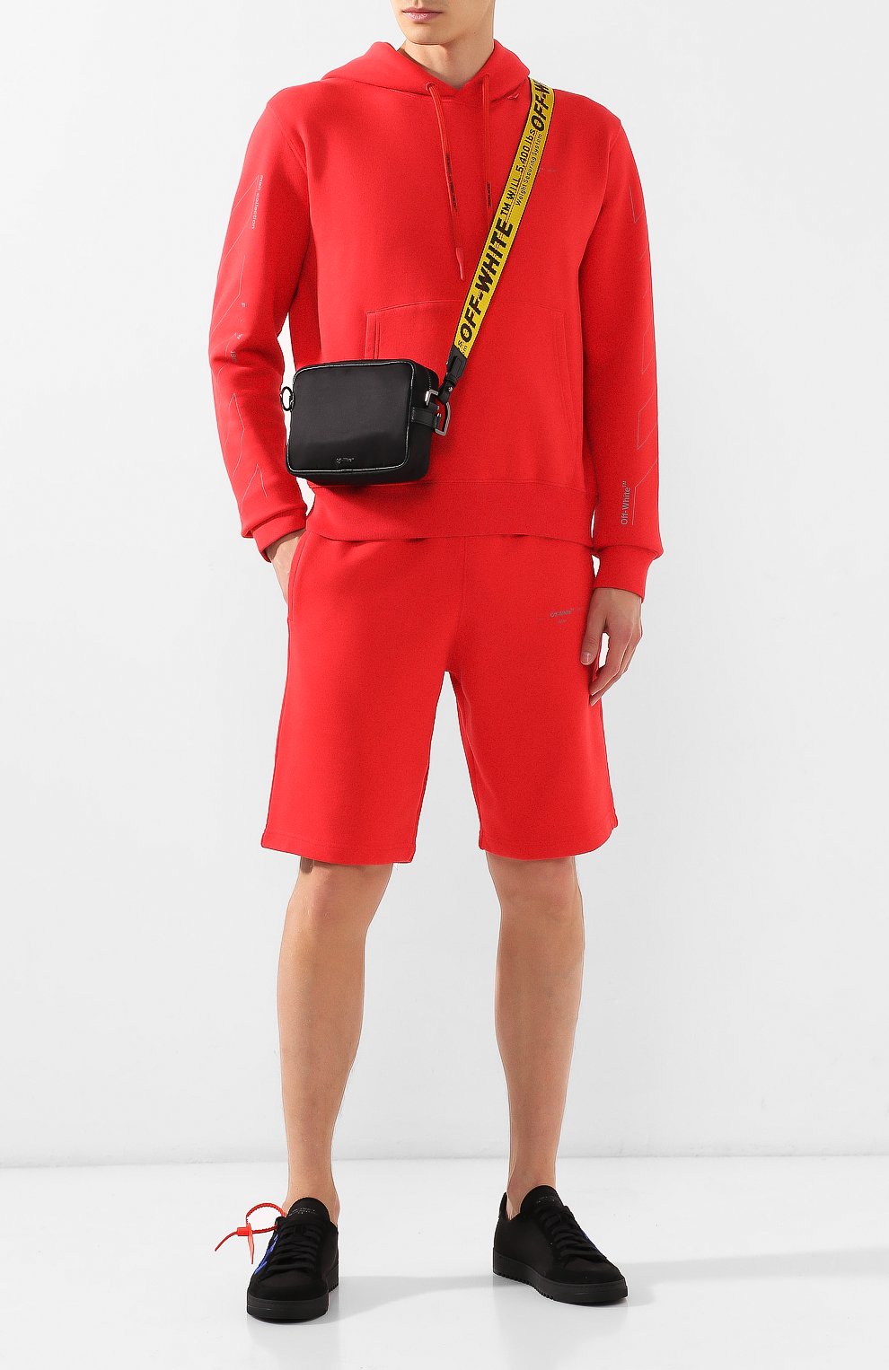 Мужская сумка OFF-WHITE черного цвета по цене 32400 руб., арт. 0MNA049E19E480021000 | Фото 2 Мужская сумка OFF-WHITE черного цвета, арт. 0MNA049E19E480021000 | Фото 2