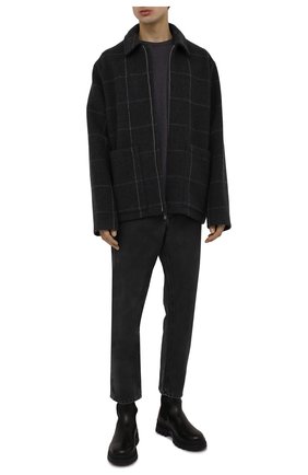 Мужская хлопковая футболка DOLCE & GABBANA темно-серого цвета по цене 27550 руб., арт. G8JX7T/FU7EQ | Фото 2 Мужская хлопковая футболка DOLCE & GABBANA темно-серого цвета, арт. G8JX7T/FU7EQ | Фото 2 (Рукава: Короткие; Длина (для топов): Стандартные; Материал внешний: Хлопок; Принт: Без принта; Стили: Кэжуэл; Статус проверки: Проверена категория; Региональные ограничения белый список (Axapta Mercury): RU)