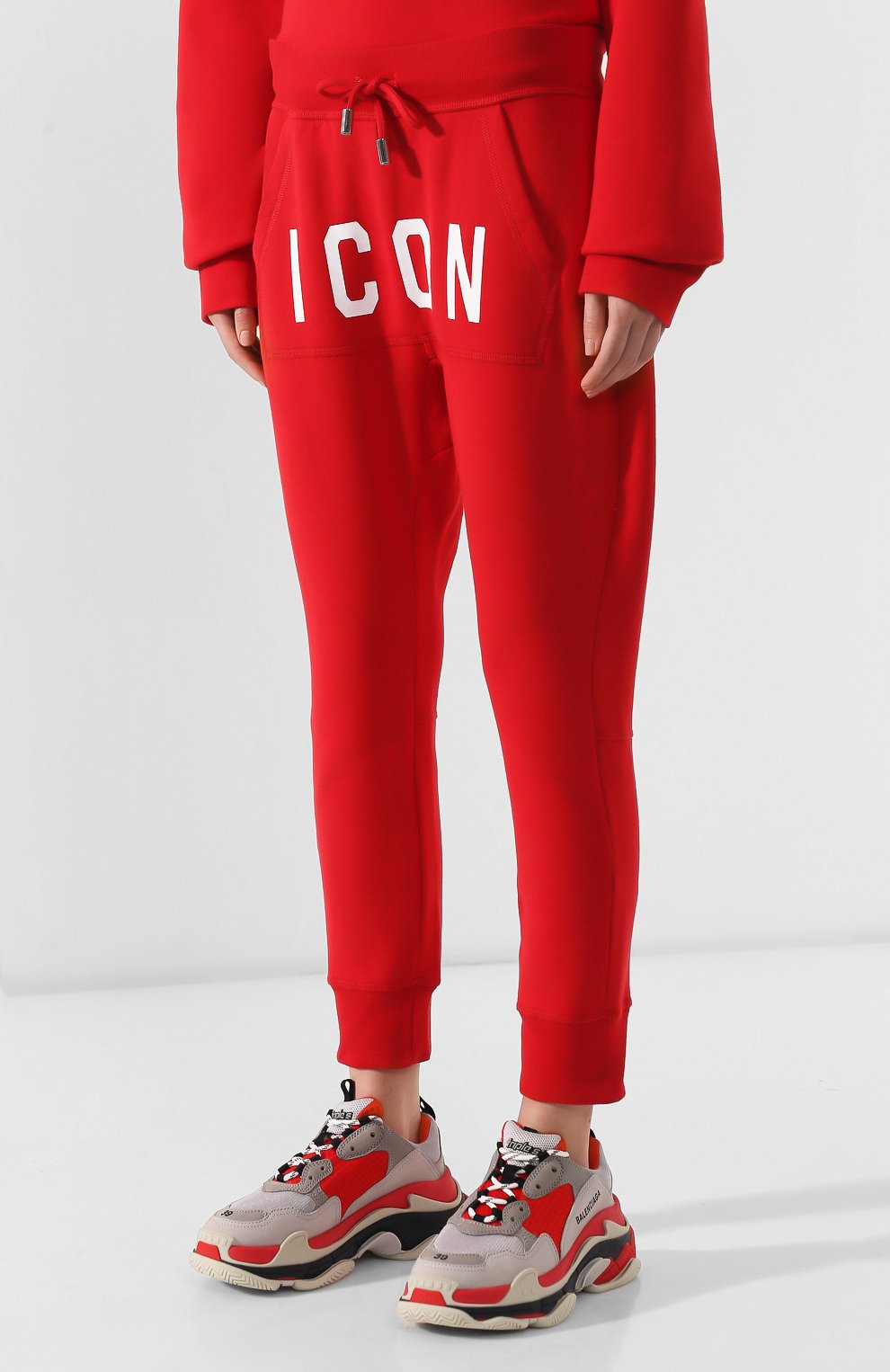 Женские красные хлопковые джоггеры Dsquared2, арт. S75KB0004/S25042 купить в ЦУМ | Фото №3 Хлопковые джоггеры Dsquared2 красные | Фото №3