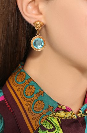 Женские серьги tribute VERSACE голубого цвета по цене 22450 руб., арт. DG2H059/DJMX | Фото 2 Женские серьги tribute VERSACE голубого цвета, арт. DG2H059/DJMX | Фото 2