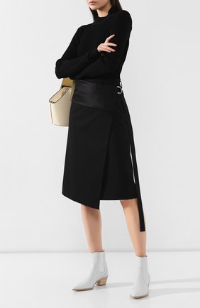 Женская шерстяная юбка HELMUT LANG черного цвета по цене 31800 руб., арт. J05HW303 | Фото 2 Женская шерстяная юбка HELMUT LANG черного цвета, арт. J05HW303 | Фото 2