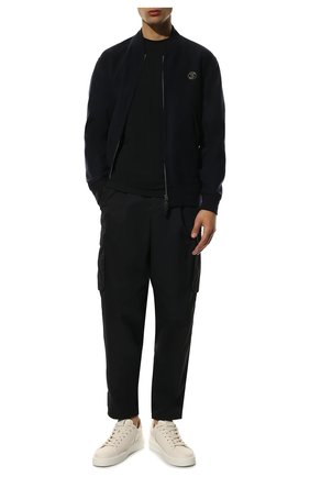 Мужская футболка из вискозы GIORGIO ARMANI темно-синего цвета по цене 29950 руб., арт. 3GST52/SJP4Z | Фото 2 Мужская футболка из вискозы GIORGIO ARMANI темно-синего цвета, арт. 3GST52/SJP4Z | Фото 2 (Длина (для топов): Стандартные; Материал внешний: Вискоза; Статус проверки: Проверено, Проверена категория; Рукава: Короткие; Мужское Кросс-КТ: Футболка-одежда; Принт: Без принта; Стили: Кэжуэл)