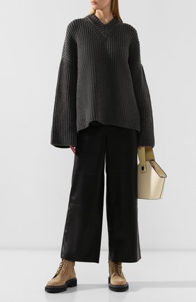 Женская свитер NANUSHKA бежевого цвета по цене 23150 руб., арт. M0G_TAUPE_CASHMERE BLEND RIB | Фото 2 Женская свитер NANUSHKA бежевого цвета, арт. M0G_TAUPE_CASHMERE BLEND RIB | Фото 2