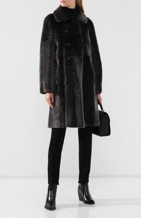 Женская двусторонняя дубленка EMPORIO ARMANI серого цвета по цене 249500 руб., арт. 4NL05P/42P23 | Фото 2 Женская двусторонняя дубленка EMPORIO ARMANI серого цвета, арт. 4NL05P/42P23 | Фото 2