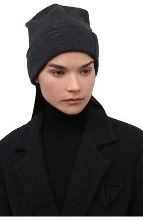 Женская кашемировая шапка BRUNELLO CUCINELLI темно-серого цвета по цене 51350 руб., арт. M12163199 | Фото 2 Женская кашемировая шапка BRUNELLO CUCINELLI темно-серого цвета, арт. M12163199 | Фото 2