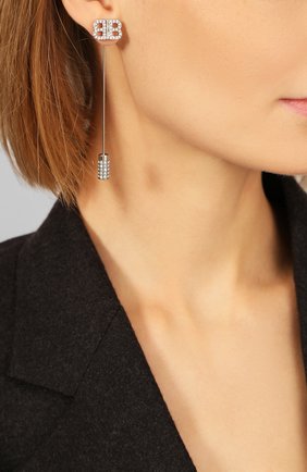 Женские серьги bb pin BALENCIAGA серебряного цвета по цене 35600 руб., арт. 582716/TZ05S | Фото 2 Женские серьги bb pin BALENCIAGA серебряного цвета, арт. 582716/TZ05S | Фото 2