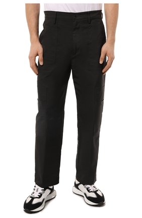 Мужские брюки VALENTINO черного цвета, арт. SV0REA65CKV | Фото 3 (Длина (брюки, джинсы): Стандартные; Случай: Повседневный; Материал внешний: Синтетический материал; Статус проверки: Проверена категория)