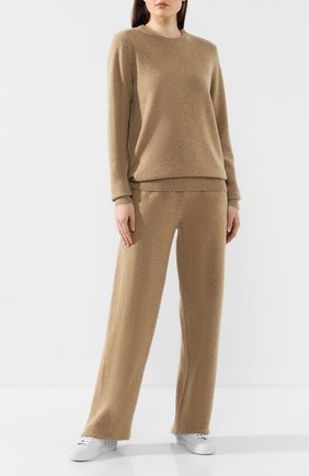 Женская кашемировый пуловер EXTREME CASHMERE бежевого цвета по цене 29250 руб., арт. 036/BE CLASSIC | Фото 2 Женская кашемировый пуловер EXTREME CASHMERE бежевого цвета, арт. 036/BE CLASSIC | Фото 2