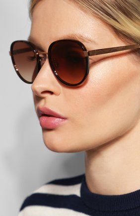 Женские солнцезащитные очки DOLCE & GABBANA коричневого цвета по цене 21500 руб., арт. 2227J-129813 | Фото 2 Женские солнцезащитные очки DOLCE & GABBANA коричневого цвета, арт. 2227J-129813 | Фото 2
