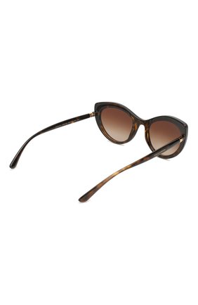 Женские солнцезащитные очки DOLCE & GABBANA коричневого цвета по цене 14500 руб., арт. 6124-502/13 | Фото 4 Женские солнцезащитные очки DOLCE & GABBANA коричневого цвета, арт. 6124-502/13 | Фото 4