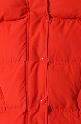 Женская стеганая куртка VETEMENTS красного цвета, арт. WAH20JA506 | Фото 5 (Кросс-КТ: Куртка, Пуховик; Рукава: Длинные; Женское Кросс-КТ: Пуховик-куртка; Материал внешний: Синтетический материал, Хлопок; Статус проверки: Проверено, Проверена категория; Длина (верхняя одежда): Короткие; Материал подклада: Хлопок)