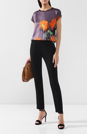 Женские брюки со стрелками DRIES VAN NOTEN черного цвета по цене 29750 руб., арт. 192-10905-8322 | Фото 2 Женские брюки со стрелками DRIES VAN NOTEN черного цвета, арт. 192-10905-8322 | Фото 2