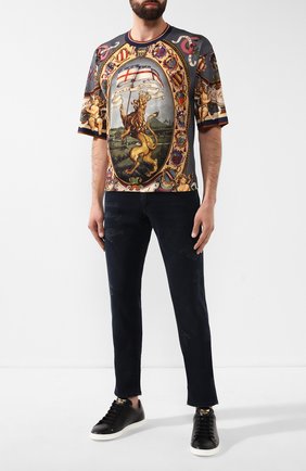 Мужские джинсы DOLCE & GABBANA темно-синего цвета по цене 48100 руб., арт. GY07CD/G8BD5 | Фото 2 Мужские джинсы DOLCE & GABBANA темно-синего цвета, арт. GY07CD/G8BD5 | Фото 2