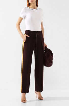 Женские брюки VICTORIA, VICTORIA BECKHAM бордового цвета по цене 37150 руб., арт. TRVV 136B PAW19 W00L BLEND TAIL0RING | Фото 2 Женские брюки VICTORIA, VICTORIA BECKHAM бордового цвета, арт. TRVV 136B PAW19 W00L BLEND TAIL0RING | Фото 2