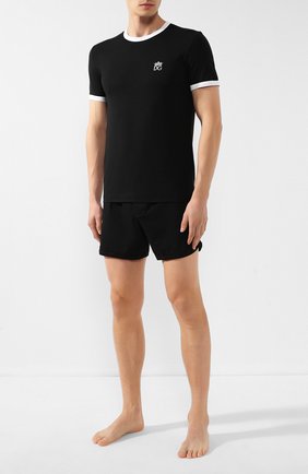Мужские хлопковая футболка DOLCE & GABBANA черного цвета по цене 13800 руб., арт. M8B16J/FUEB0 | Фото 2 Мужские хлопковая футболка DOLCE & GABBANA черного цвета, арт. M8B16J/FUEB0 | Фото 2