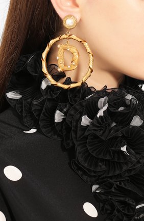 Женские серьги-клипсы DOLCE & GABBANA золотого цвета по цене 52600 руб., арт. WEL6A3/W1111 | Фото 2 Женские серьги-клипсы DOLCE & GABBANA золотого цвета, арт. WEL6A3/W1111 | Фото 2