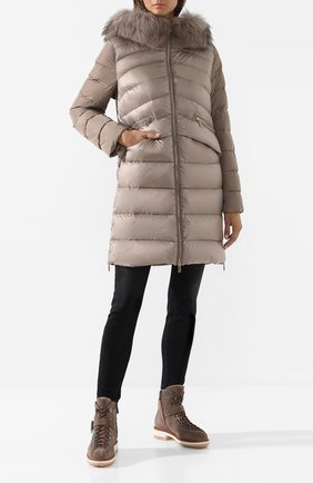 Женские замшевые ботинки SANTONI серого цвета по цене 49950 руб., арт. WTSL58349R0CAHSTM65 | Фото 2 Женские замшевые ботинки SANTONI серого цвета, арт. WTSL58349R0CAHSTM65 | Фото 2