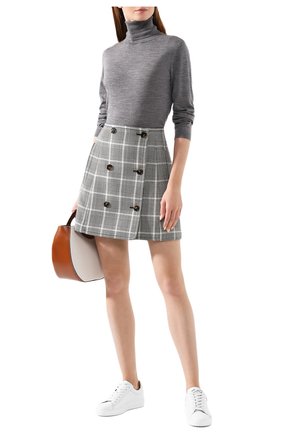 Женская водолазка из смеси шерсти и шелка REDVALENTINO серого цвета по цене 32850 руб., арт. SR0KC03R/4A7 | Фото 2 Женская водолазка из смеси шерсти и шелка REDVALENTINO серого цвета, арт. SR0KC03R/4A7 | Фото 2