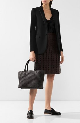 Женская сумка cabat small BOTTEGA VENETA коричневого цвета по цене 379500 руб., арт. 141498/VAPN1 | Фото 2 Женская сумка cabat small BOTTEGA VENETA коричневого цвета, арт. 141498/VAPN1 | Фото 2