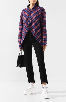 Женская хлопковая рубашка BALENCIAGA синего цвета по цене 78500 руб., арт. 583874/TFM06 | Фото 2 Женская хлопковая рубашка BALENCIAGA синего цвета, арт. 583874/TFM06 | Фото 2