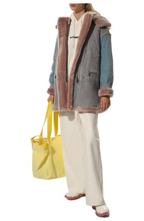 Женская дубленка EMPORIO ARMANI разноцветного цвета по цене 211500 руб., арт. 4NL02P/42P03 | Фото 2 Женская дубленка EMPORIO ARMANI разноцветного цвета, арт. 4NL02P/42P03 | Фото 2