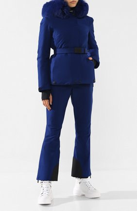 Женские утепленные брюки MONCLER GRENOBLE синего цвета по цене 55000 руб., арт. E2-098-16426-35-549F9 | Фото 2 Женские утепленные брюки MONCLER GRENOBLE синего цвета, арт. E2-098-16426-35-549F9 | Фото 2