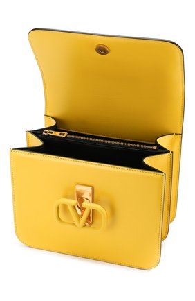Сумка Valentino Garavani VSLING medium | Фото №4 Сумка Valentino Garavani VSLING medium | Фото №4