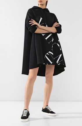 Женские текстильные кеды tricks VALENTINO черного цвета по цене 39200 руб., арт. SW2S0P35/YAC | Фото 2 Женские текстильные кеды tricks VALENTINO черного цвета, арт. SW2S0P35/YAC | Фото 2