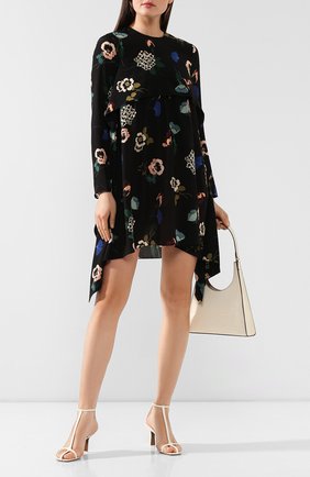 Женское шелковое платье REDVALENTINO черно-белого цвета по цене 78200 руб., арт. SR0VAH85/4HV | Фото 2 Женское шелковое платье REDVALENTINO черно-белого цвета, арт. SR0VAH85/4HV | Фото 2