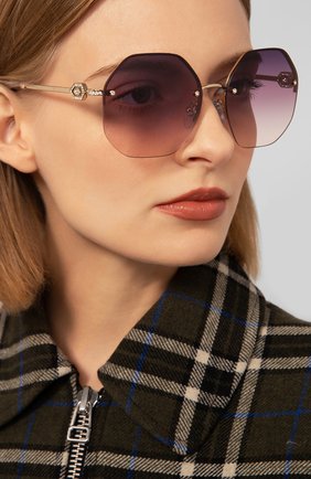 Женские солнцезащитные очки BVLGARI фиолетового цвета по цене 29400 руб., арт. 6122B-2014U6 | Фото 2 Женские солнцезащитные очки BVLGARI фиолетового цвета, арт. 6122B-2014U6 | Фото 2 (Тип очков: С/з; Статус проверки: Проверено, Проверена категория; Оптика Гендер: оптика-женское; Очки форма: Круглые)