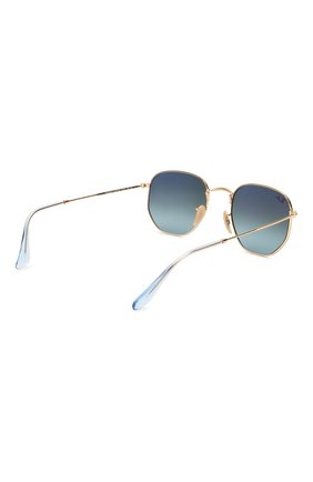 Женские солнцезащитные очки RAY-BAN голубого цвета по цене 11400 руб., арт. 3548N-91233M | Фото 4 Женские солнцезащитные очки RAY-BAN голубого цвета, арт. 3548N-91233M | Фото 4