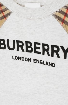 Детский хлопковый свитшот BURBERRY серого цвета по цене 12950 руб., арт. 8011012 | Фото 3 Детский хлопковый свитшот BURBERRY серого цвета, арт. 8011012 | Фото 3