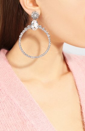 Женские серьги-клипсы MIU MIU бежевого цвета по цене 28500 руб., арт. 5JO373-2ARA-F0QCD | Фото 2 Женские серьги-клипсы MIU MIU бежевого цвета, арт. 5JO373-2ARA-F0QCD | Фото 2