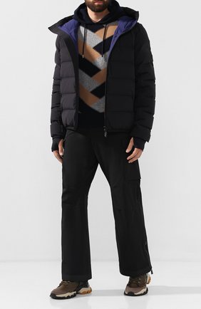 Мужской утепленные брюки MONCLER GRENOBLE черного цвета по цене 51900 руб., арт. E2-097-11434-30-53066 | Фото 2 Мужской утепленные брюки MONCLER GRENOBLE черного цвета, арт. E2-097-11434-30-53066 | Фото 2