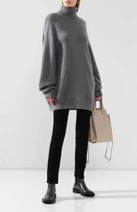 Женская шерстяной свитер DRIES VAN NOTEN серого цвета по цене 42750 руб., арт. 192-11236-8714 | Фото 2 Женская шерстяной свитер DRIES VAN NOTEN серого цвета, арт. 192-11236-8714 | Фото 2