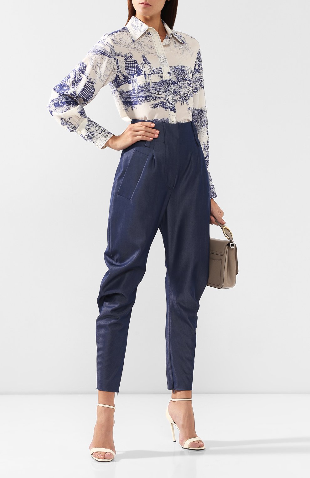 Женские брюки GIORGIO ARMANI синего цвета, арт. 9WHPP099/T0151 | Фото 2 (Материал внешний: Шерсть; Длина (брюки, джинсы): Стандартные; Женское Кросс-КТ: Брюки-одежда; Статус проверки: Проверена категория)