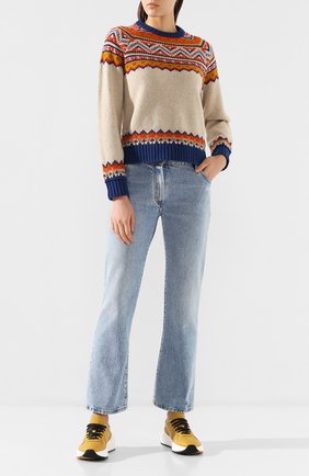 Женская шерстяной свитер GOLDEN GOOSE DELUXE BRAND бежевого цвета по цене 34750 руб., арт. G35WP082.A1 | Фото 2 Женская шерстяной свитер GOLDEN GOOSE DELUXE BRAND бежевого цвета, арт. G35WP082.A1 | Фото 2