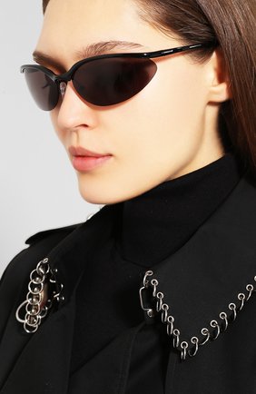 Мужские очки солнцезащитные BALENCIAGA черного цвета по цене 32800 руб., арт. 584800/T0005 | Фото 2 Мужские очки солнцезащитные BALENCIAGA черного цвета, арт. 584800/T0005 | Фото 2
